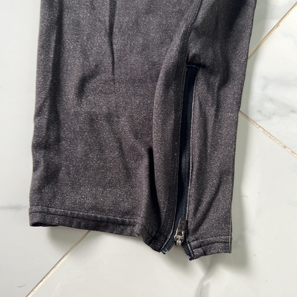 Under Armour Joggers - Picture 5 of 5